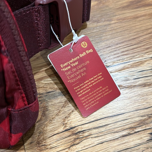 NWT Lululemon Lunar New Year 1L Everywhere Belt Bag - Picture 2 of 7